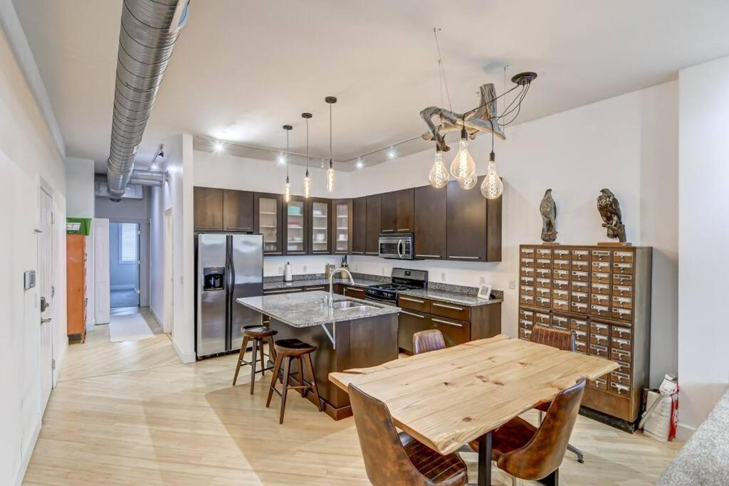 Lovely 2-Bedroom Unit In Springfield Bagian luar foto